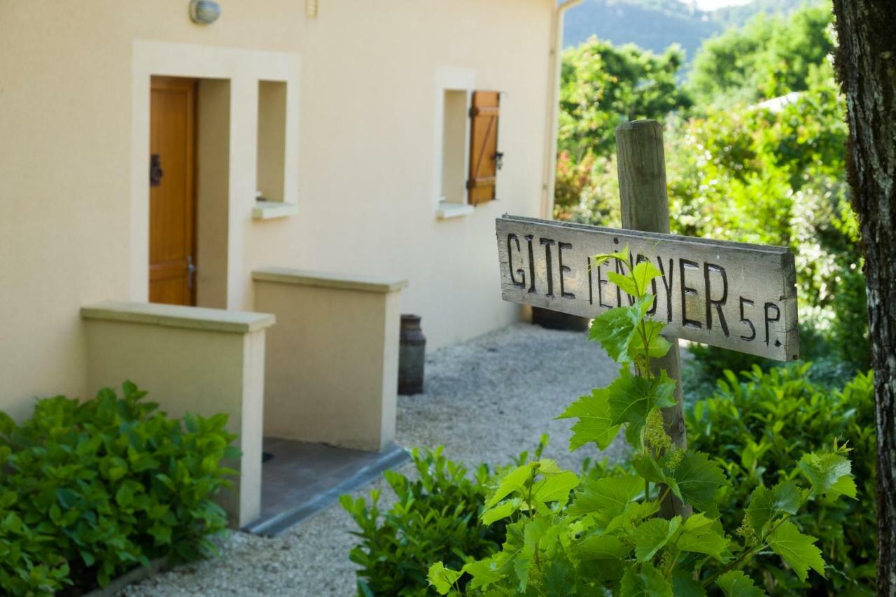 Gite Le Noyer - L'Ancien Vignoble Saint-Julien-de-Lampon Exterior foto